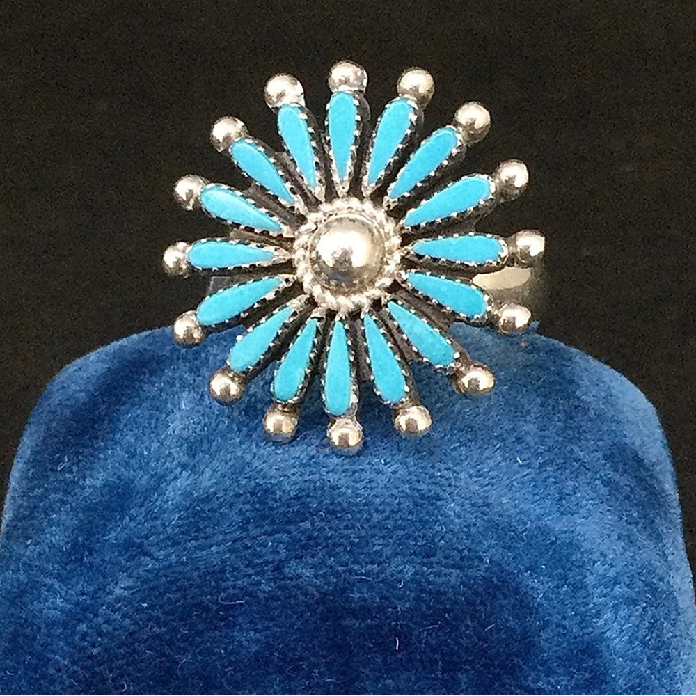 Vintage Zuni Sterling Silver Turquoise Floral Design Ring - Size 5.75